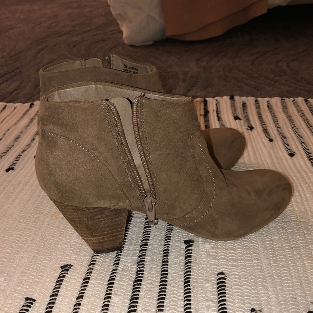 Francesca’s tan suede booties